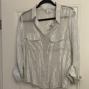 NWT Gretchen Scott Designs Shimmering Silver Button Down Shirt. Size large